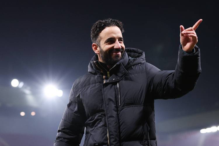 阿莫林：这场比赛的能量水平不如上一场，我们得针对性改进