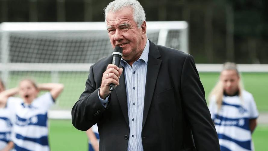 德丙联赛创纪录：上座率位居世界第三联赛之首，收入首破3亿